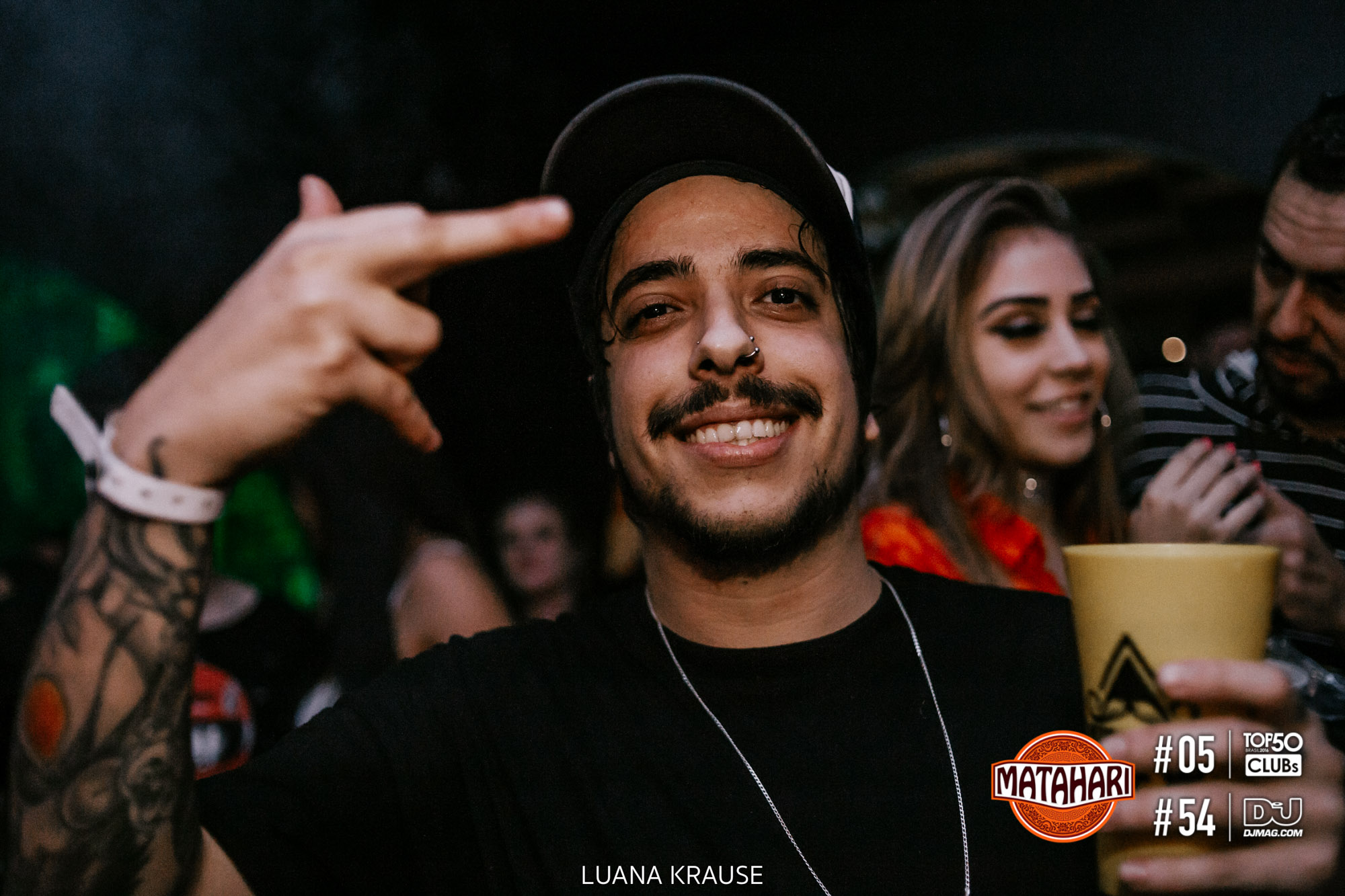 Sunset com Mustache Crew