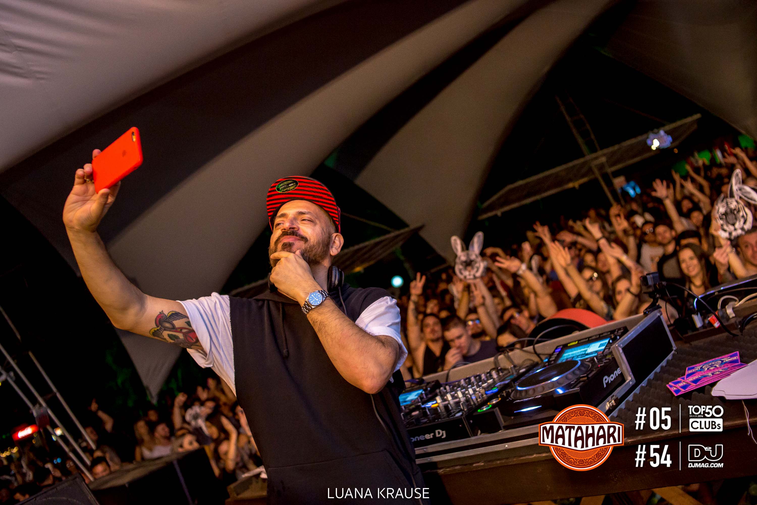 Sunset com Sharam Jey