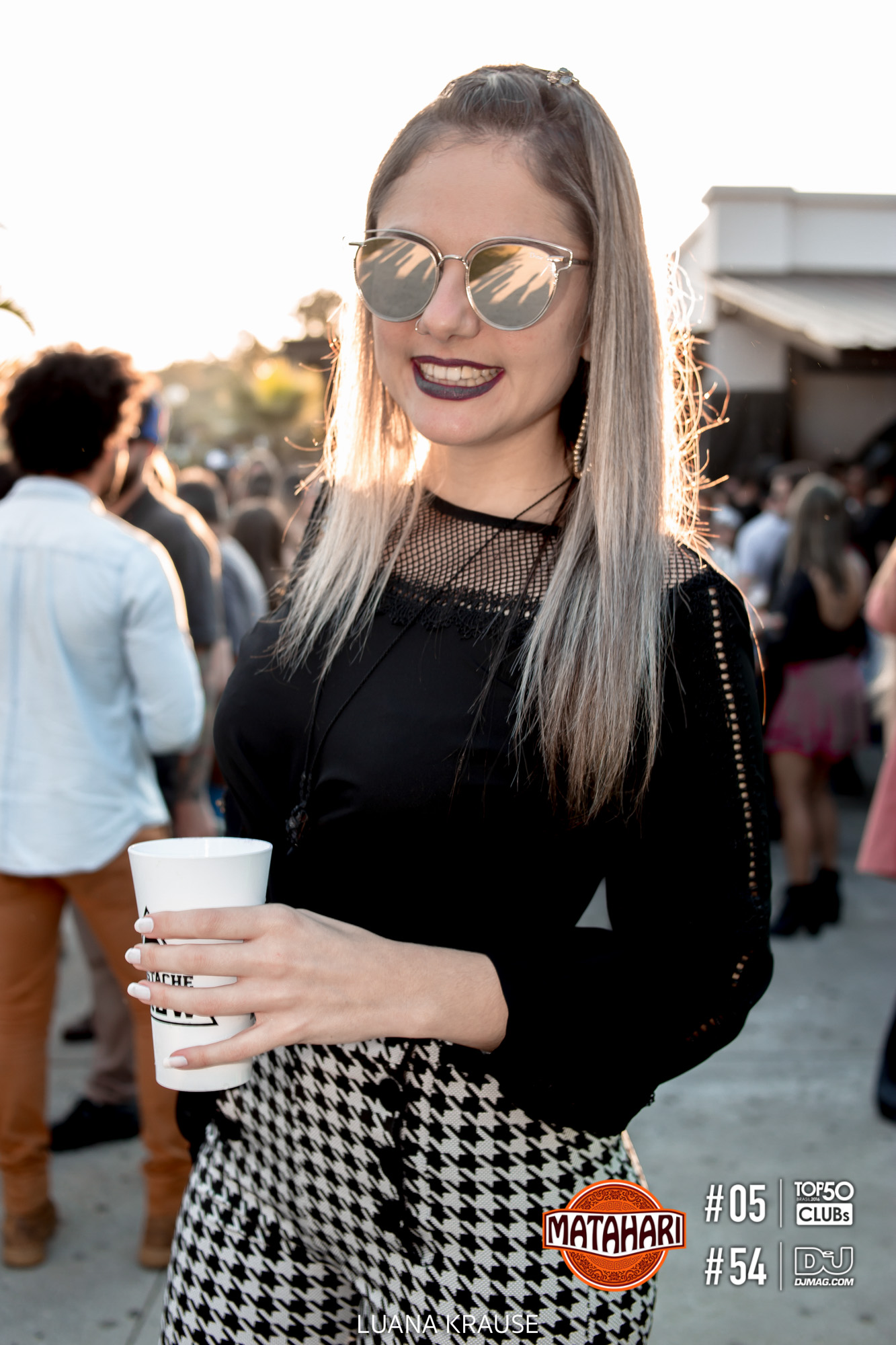 Sunset com Mustache Crew
