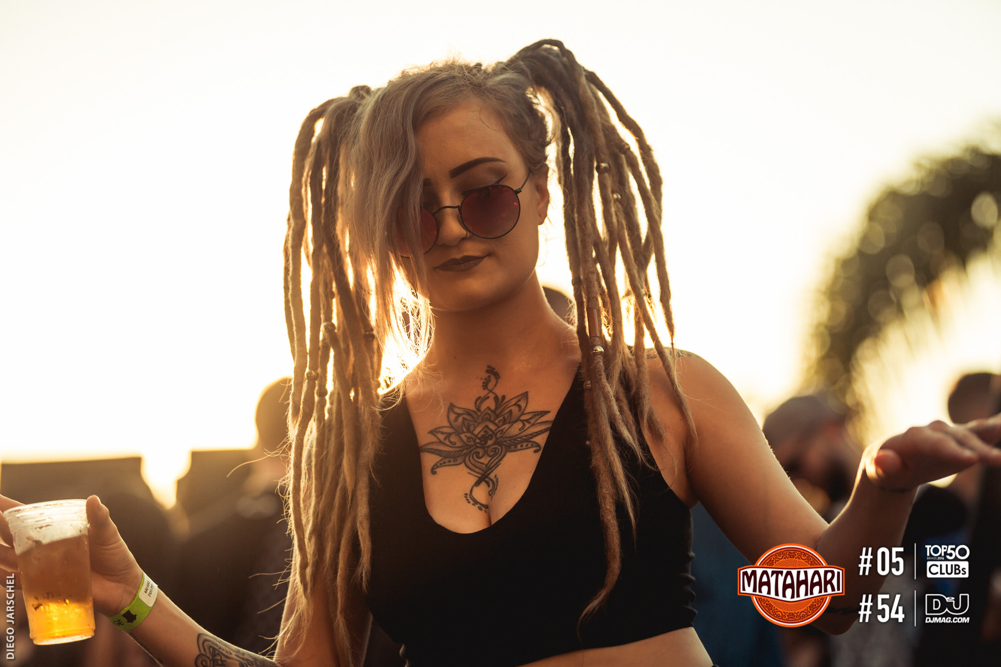 Sunset com Chapeleiro
