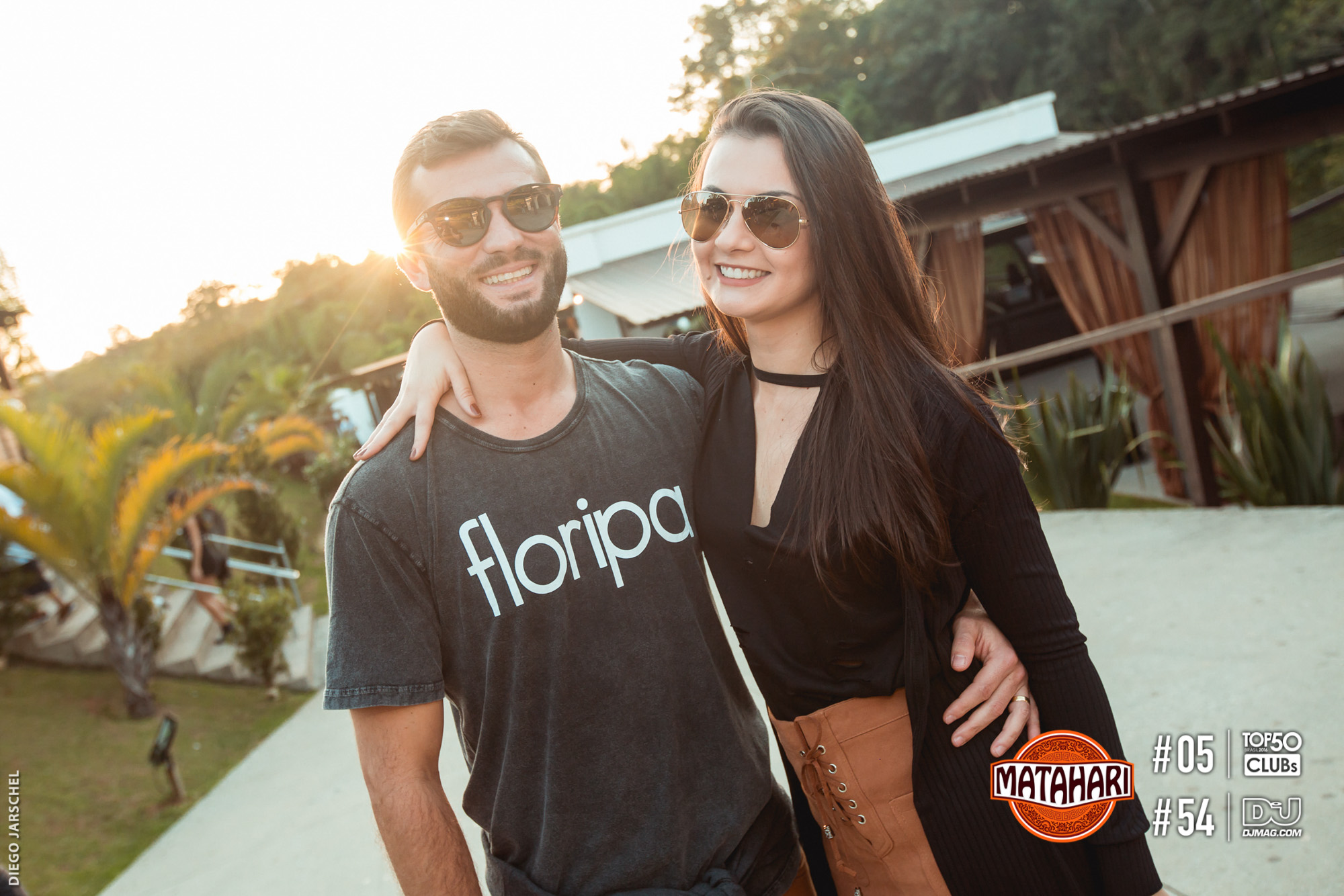 Sunset com Chapeleiro