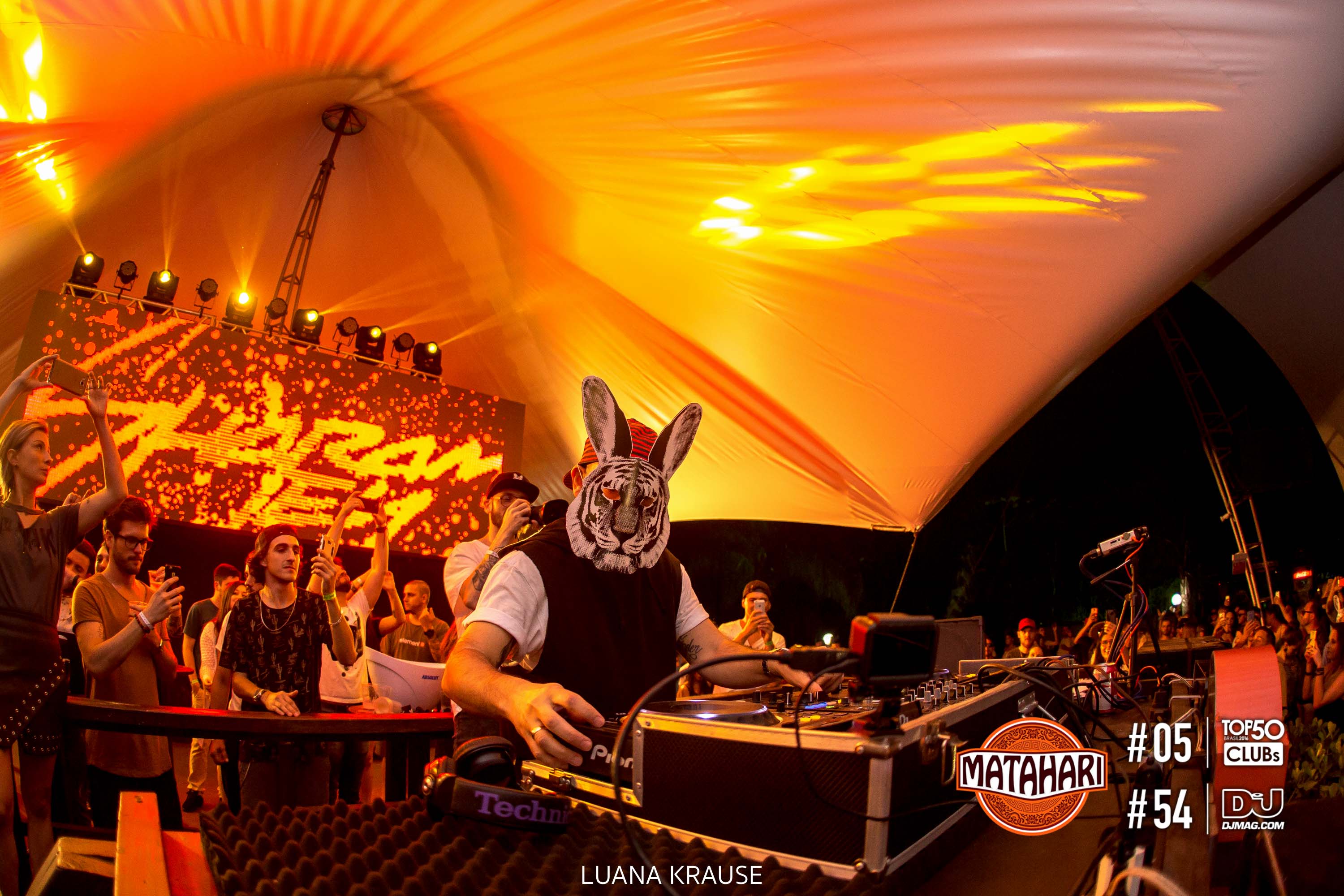 Sunset com Sharam Jey