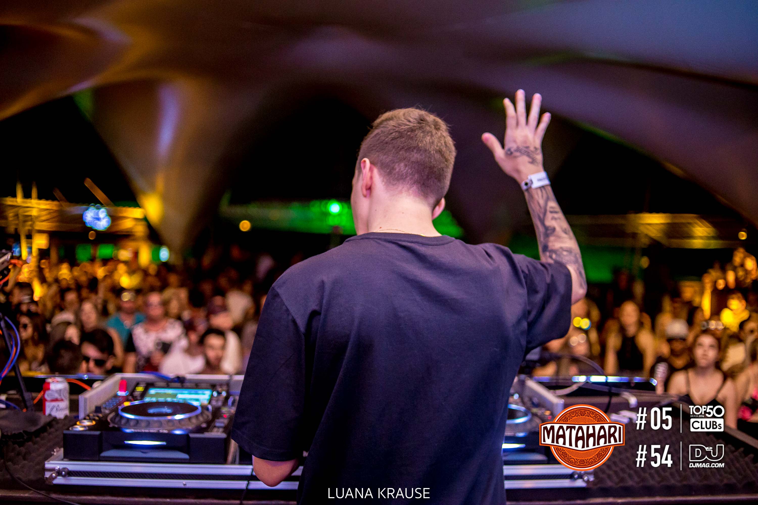 Sunset com Sharam Jey