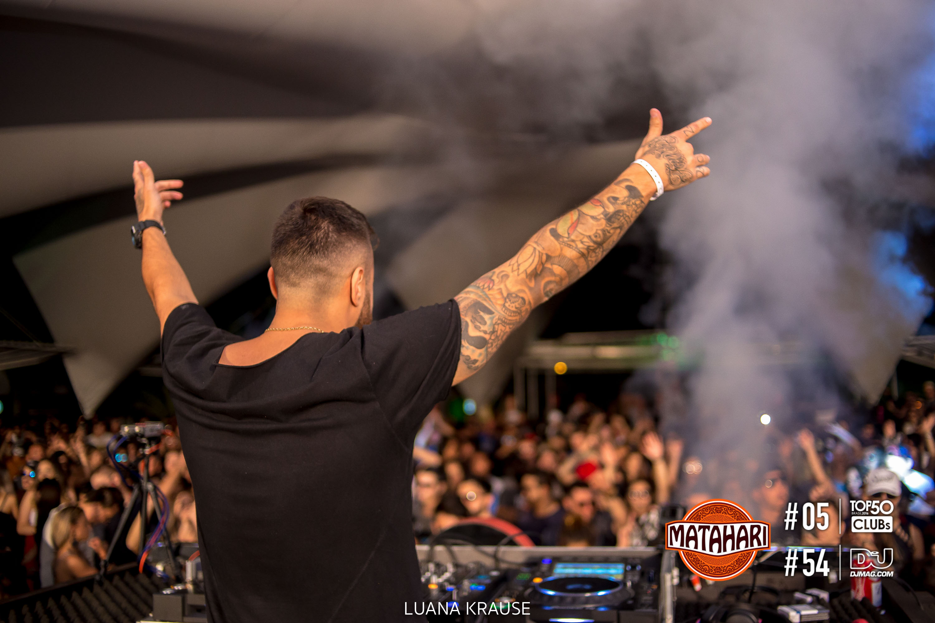 Sunset com Sharam Jey